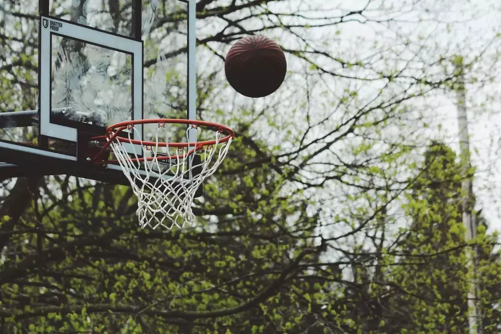 如何设计适合不同年龄段的比赛训练课程_2